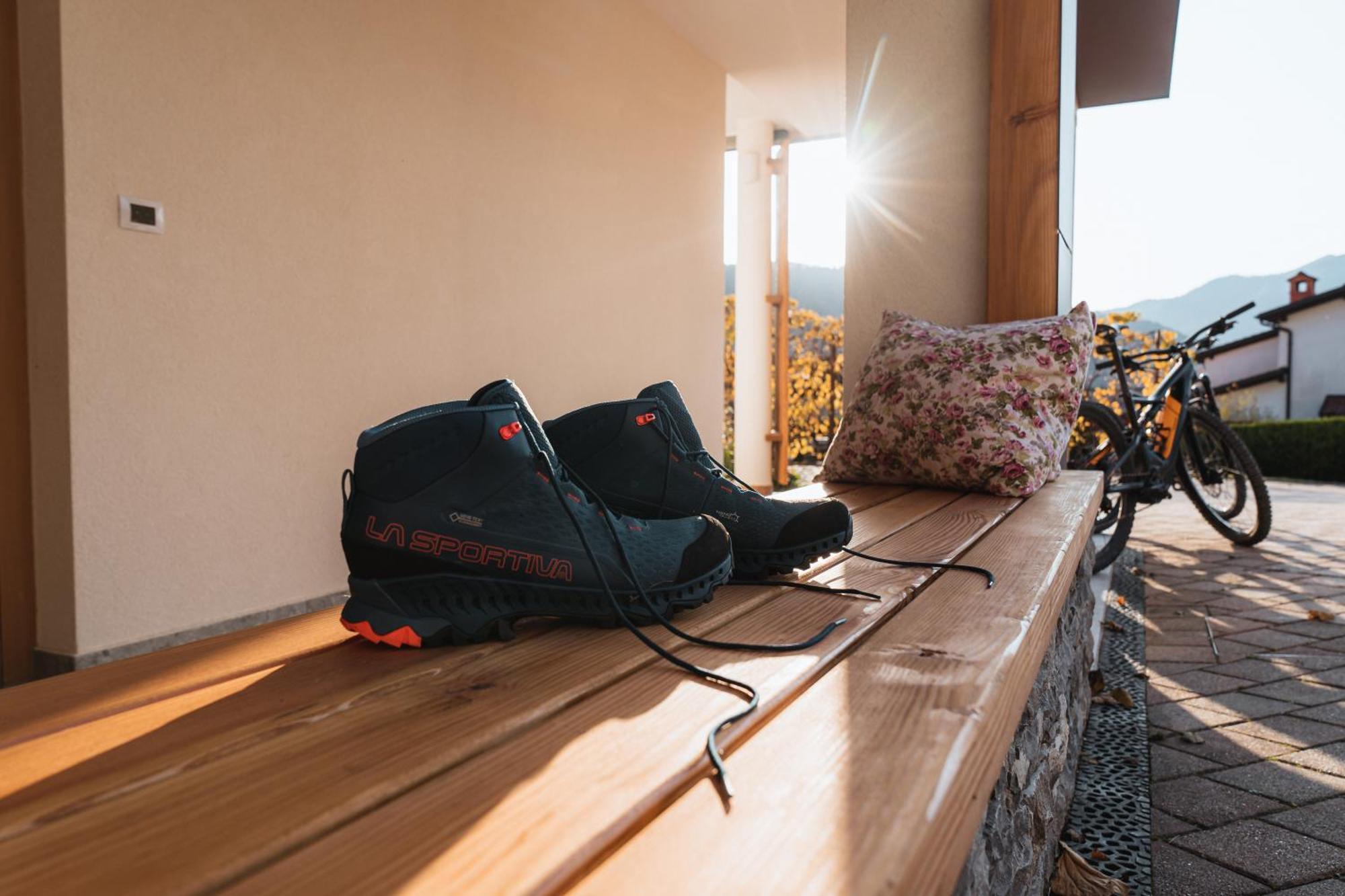 Hotel Penzion Kobala Tolmin Exteriör bild